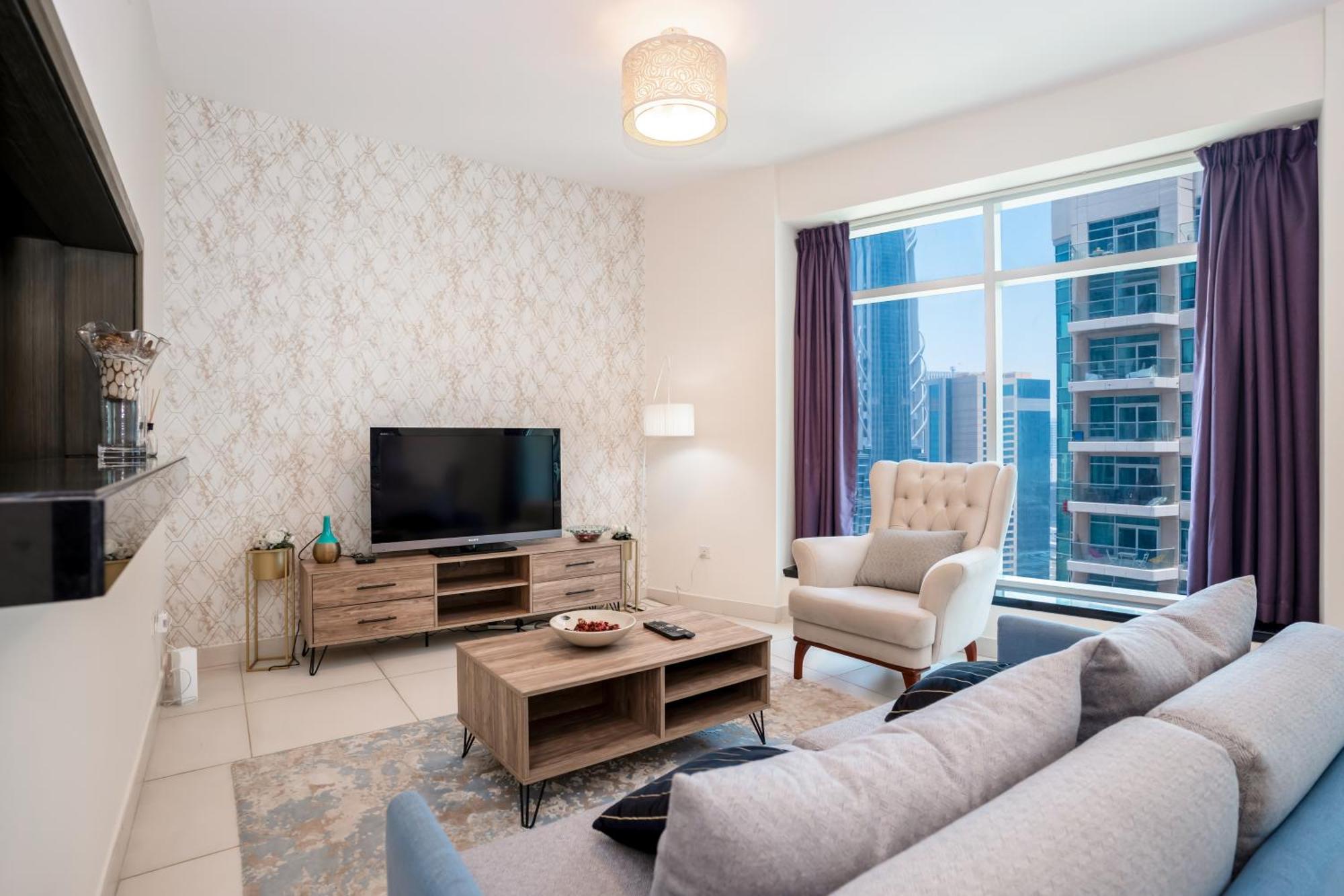 Vacay Lettings - Loft Downtown * Дубай